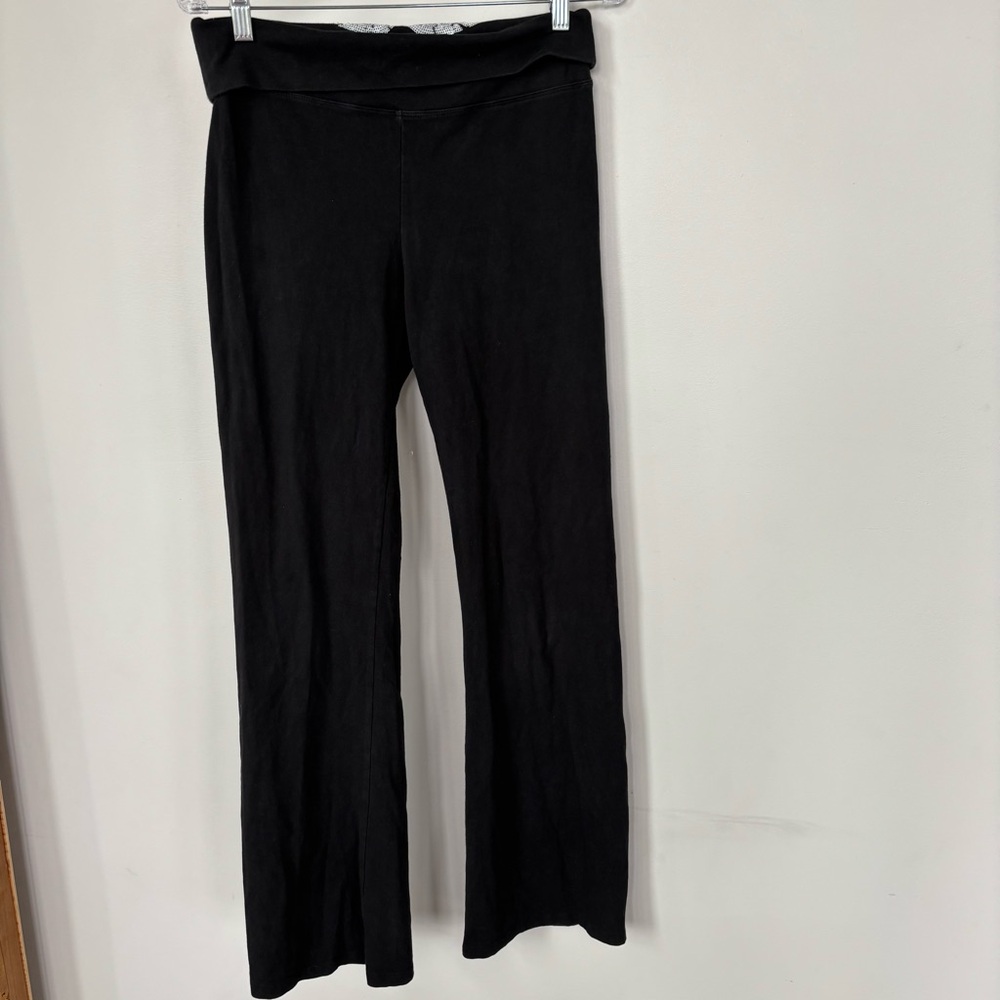 Victoria’s Secret Flare Leggings Fold Over Waist with Silver Wings Size‎ M